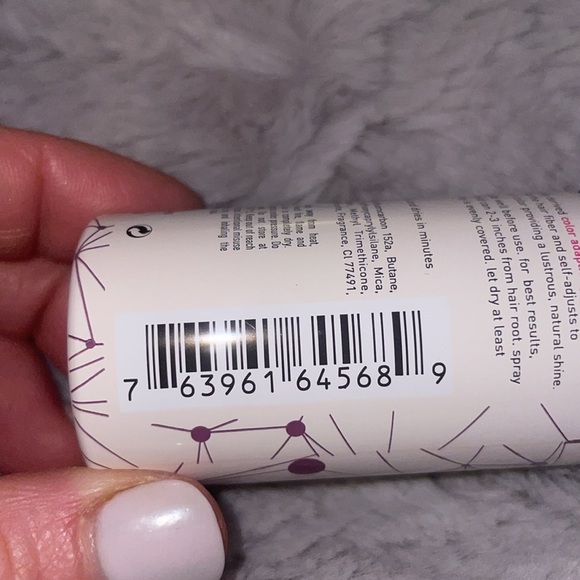 Style Edit Root Concealer Touch Up Spray in ‘Medium Brown’ - Picture 4 of 6